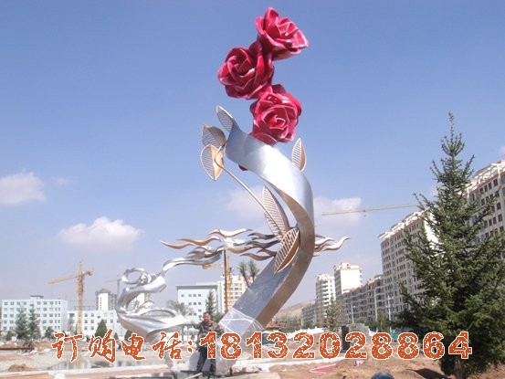 广场不锈钢玫瑰花(huā)朵雕塑