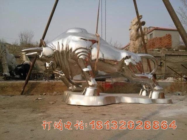 广场动物(wù)不锈钢牛雕塑