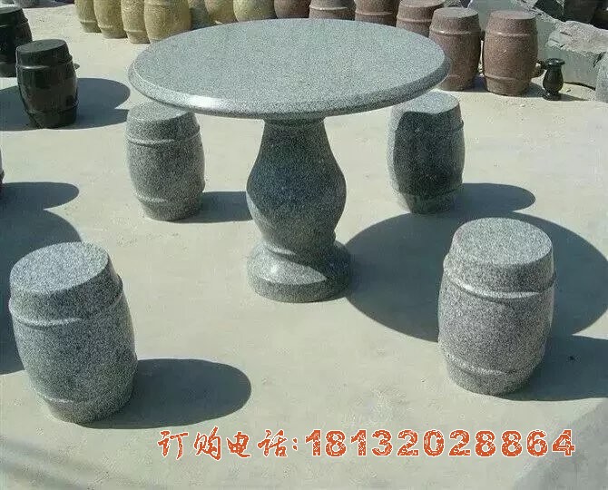 圆形大理(lǐ)石桌凳雕塑
