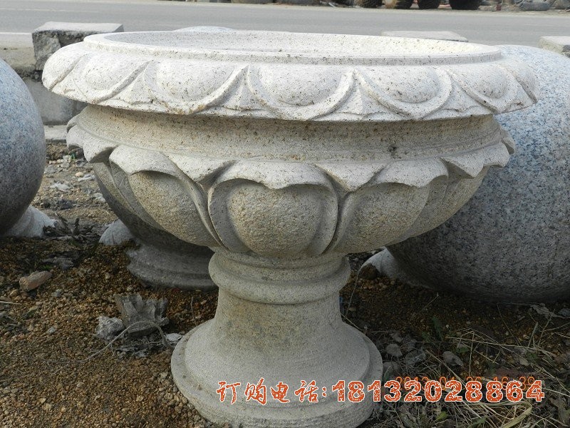 广场花(huā)盆石雕