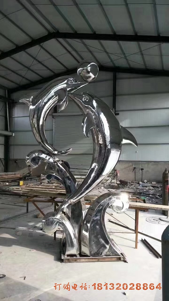 不锈钢海豚顶球景观雕塑