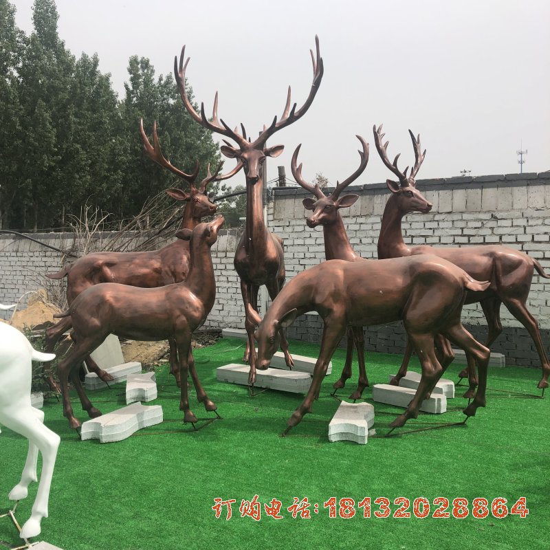 公园铜雕鹿群动物(wù)雕塑